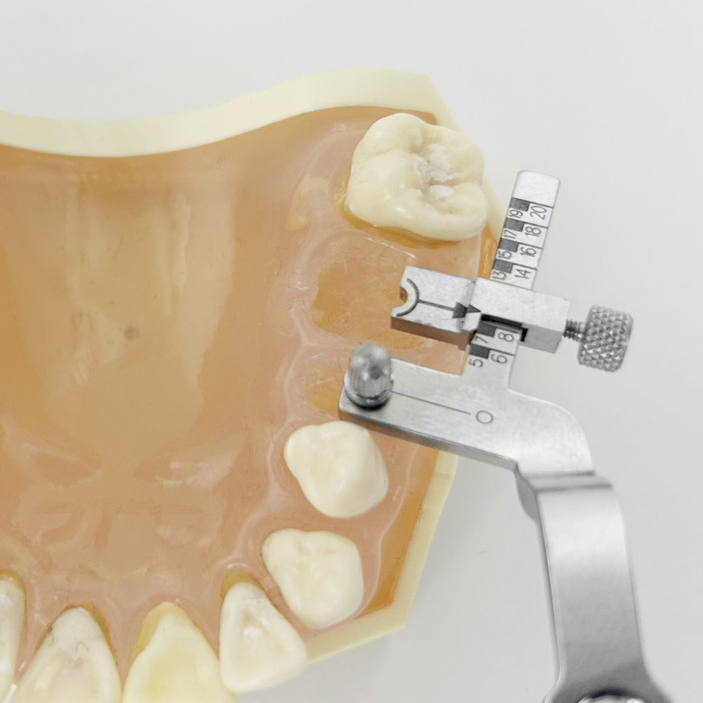 Multi-implant placement guide from Power Implant Guide Kit used for first and subsequent osteotomy positioning