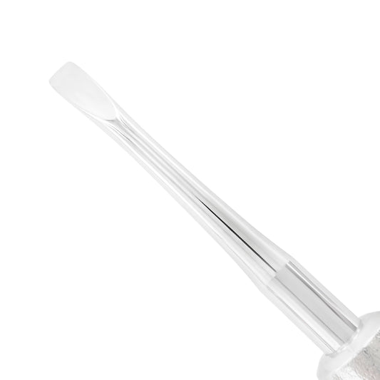 Close-up of the 5 mm curved blade on the Luxator – Curved, 5 mm