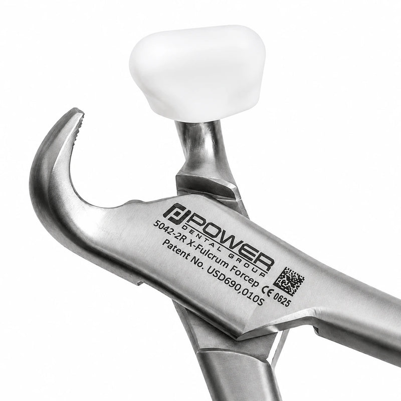 Close-up of 5042-2 Power Fulcrum Forceps Right with 360-degree rotational fulcrum pad