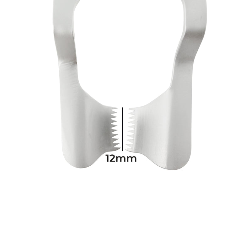 Close-up of 18 mm serrated blade designed for stable bone engagement