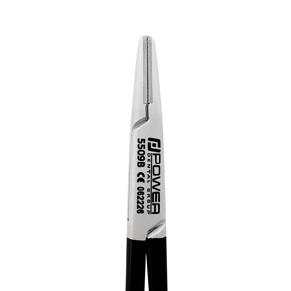 Macro detail of serrated tungsten carbide jaw surfaces on the 11.5 cm Black Edition Derf needle holder, SKU 5509B