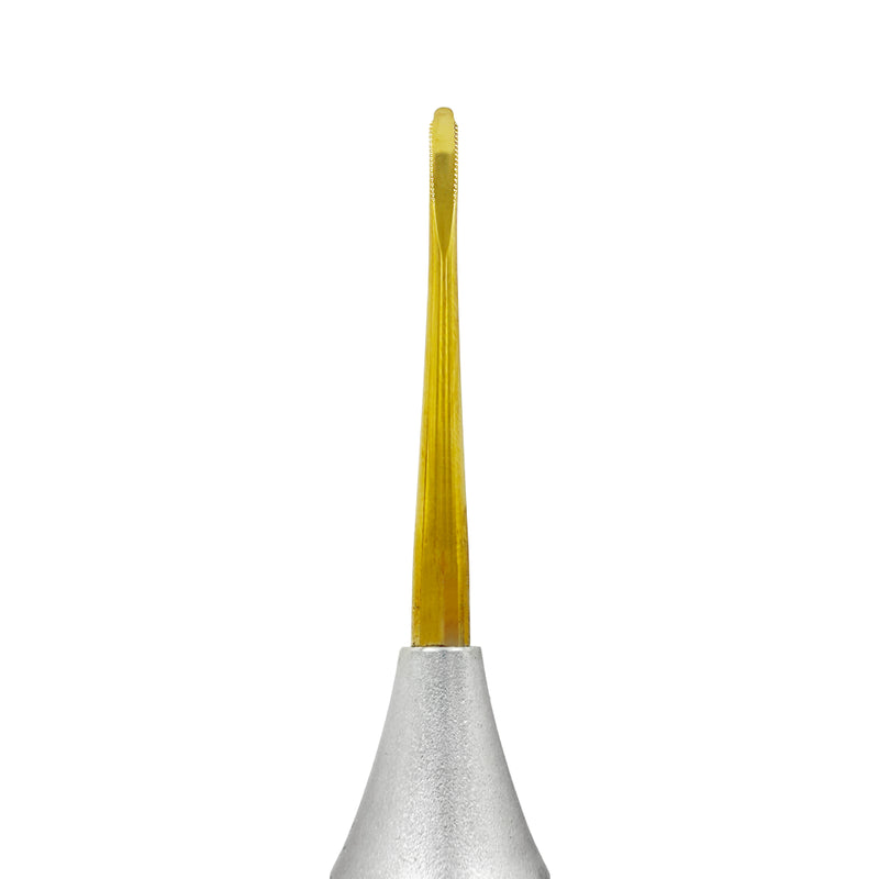 Second close-up of the curved 2.5 mm short serrated titanium tip on Power Flex Luxator 4035S-2