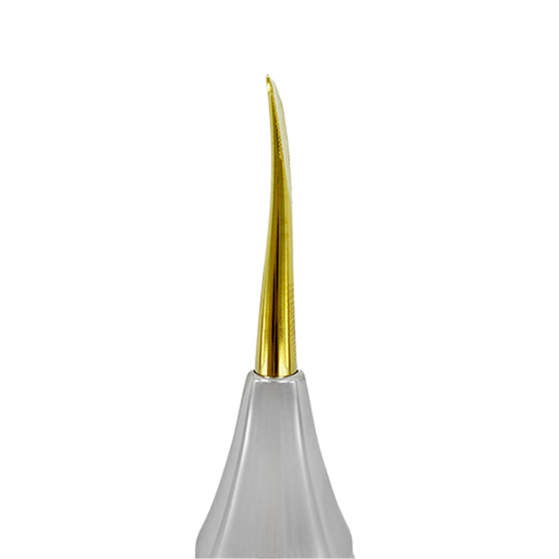 Second close-up of the curved 4.5 mm short serrated titanium tip on Power Flex Luxator 4035S-6