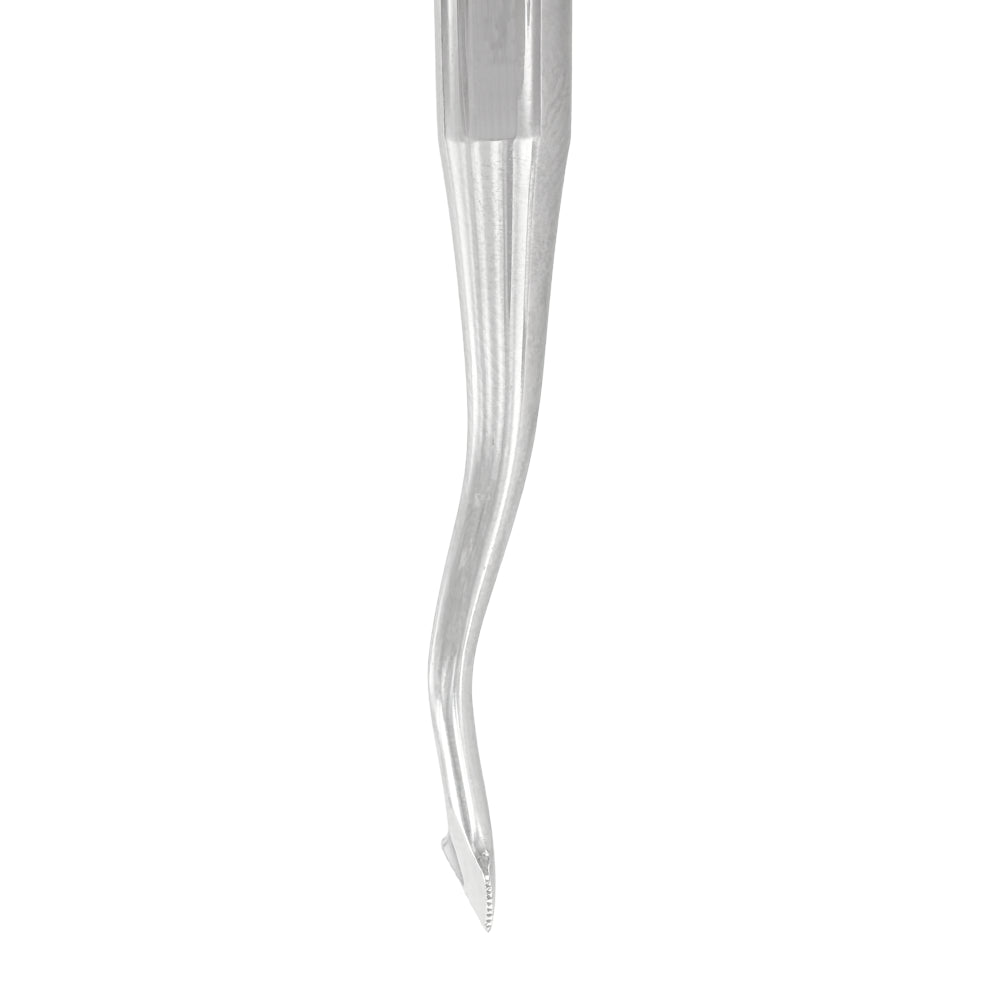 Curved thin serrated spade geometry of outer Lux-Tome