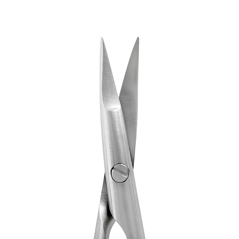 Close-up of the working end on Supremo S0081 micro-serrated Castroviejo tissue scissors